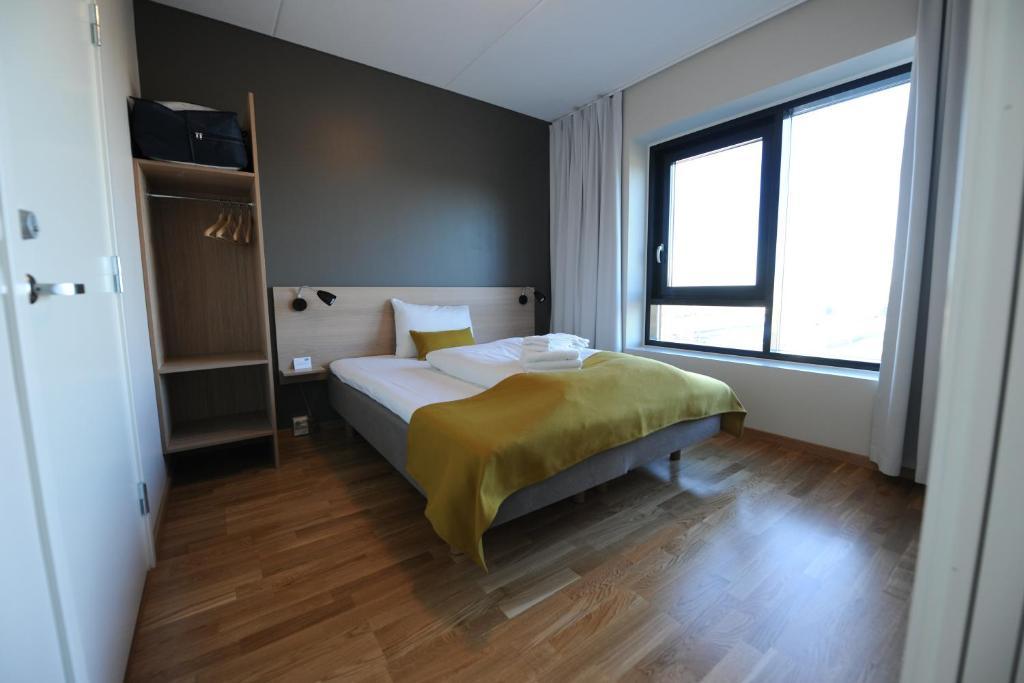 Tananger Apartment Hotel Sola Rum bild